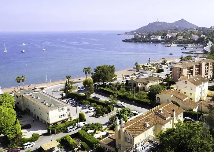 Le Relais D'agay Hotel 3*