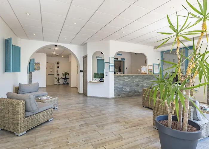 Le Relais D'agay 3*