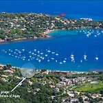 Ξενοδοχείο Le Relais D'agay 3*