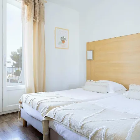 Le Relais D'agay Сен-Рафаэль
