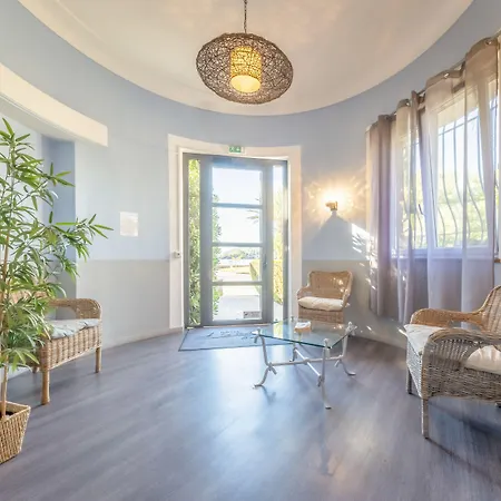 Отель Le Relais D'agay 3*