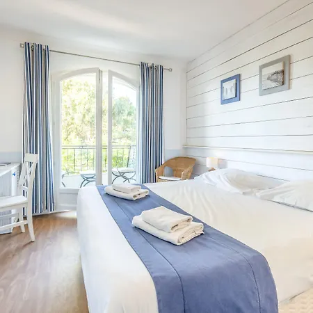 Le Relais D'agay Отель