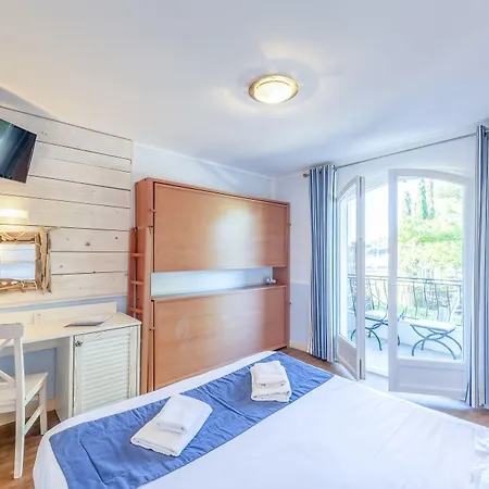 Le Relais D'agay Отель 3*