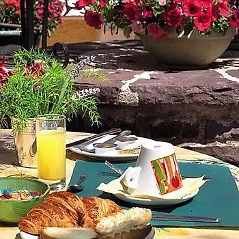 Le Relais D'agay 3*