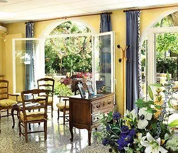 Le Relais D'agay 3*