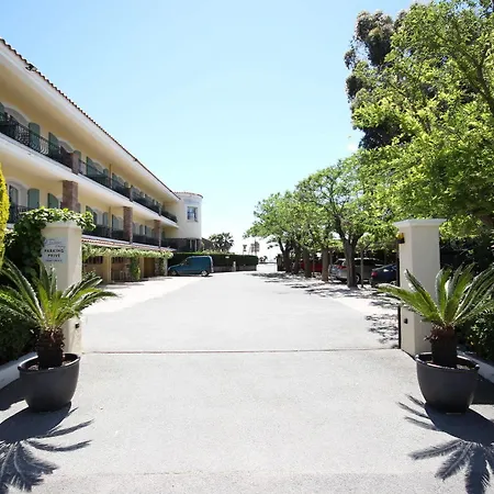 Hotel Le Relais D'agay 3*