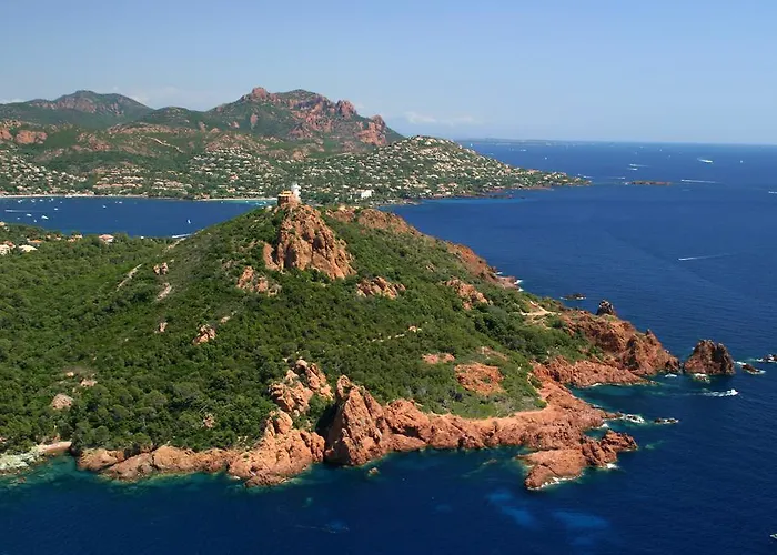 Le Relais D'agay Otel