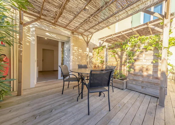 Le Relais D'agay Otel