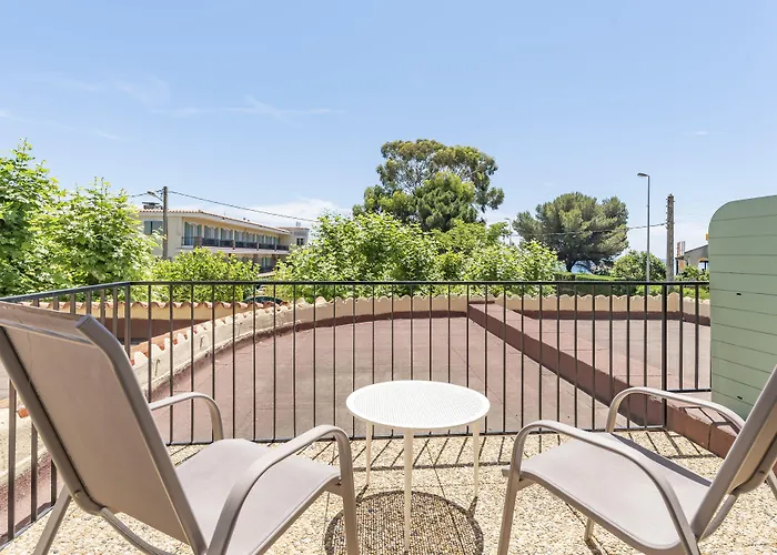 Le Relais D'agay Otel 3*